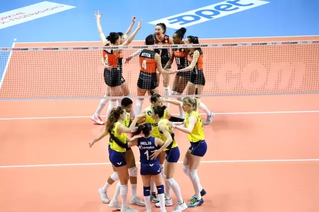 Sultanlar Ligi: Fenerbahçe Opet: 3 - Eczacıbaşı VitrA: 2 Sultanlar Ligi: Fenerbahçe Opet: 3 - Eczacıbaşı VitrA: 2