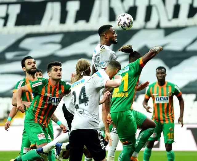 Süper Lig: Beşiktaş: 1 - Aytemiz Alanyaspor: 0 (İlk yarı) Süper Lig: Beşiktaş: 1 - Aytemiz Alanyaspor: 0 (İlk yarı)