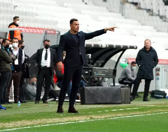 Süper Lig: Beşiktaş: 1 Aytemiz Alanyaspor: 0 (Maç devam ediyor) Süper Lig: Beşiktaş: 1 Aytemiz Alanyaspor: 0 (Maç devam ediyor)