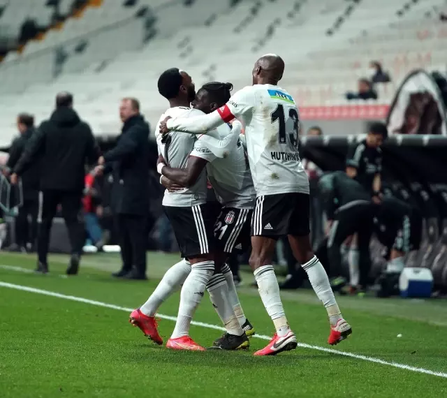 Süper Lig: Beşiktaş: 3 - Aytemiz Alanyaspor: 0 (Maç sonucu) Süper Lig: Beşiktaş: 3 - Aytemiz Alanyaspor: 0 (Maç sonucu)