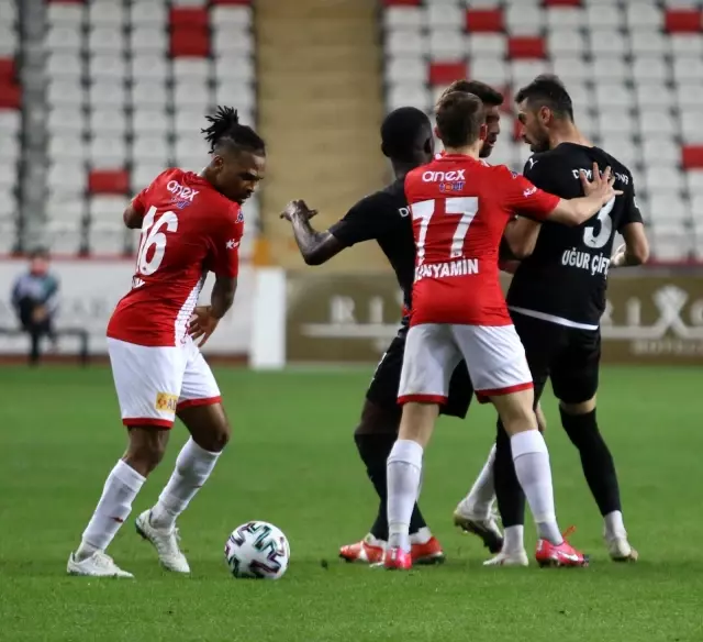 Süper Lig: FT Antalyaspor: 2 - DG Sivasspor: 4 (Maç sonucu) Süper Lig: FT Antalyaspor: 2 - DG Sivasspor: 4 (Maç sonucu)