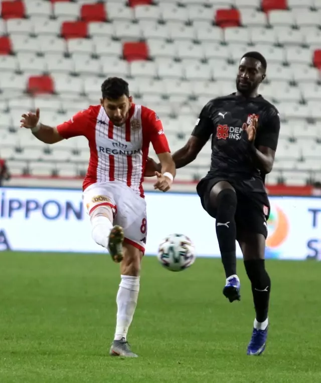 Süper Lig: FT Antalyaspor: 2 - DG Sivasspor: 4 (Maç sonucu) Süper Lig: FT Antalyaspor: 2 - DG Sivasspor: 4 (Maç sonucu)