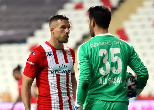 Süper Lig: FT Antalyaspor: 2 - DG Sivasspor: 4 (Maç sonucu) Süper Lig: FT Antalyaspor: 2 - DG Sivasspor: 4 (Maç sonucu)