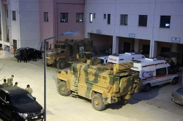 Suriye'de TSK unsurlarına havanlı saldırı: 2 şehit Suriye'de TSK unsurlarına havanlı saldırı: 2 şehit