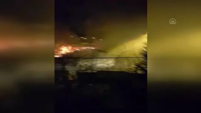 Son dakika gündem: Tek katlı ahşap evde çıkan yangın hasara neden oldu Son dakika gündem: Tek katlı ahşap evde çıkan yangın hasara neden oldu