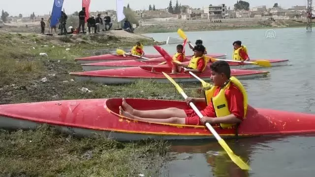 Son dakika haberleri... TEL ABYAD - Barış Pınar Harekatı bölgesinde Durgun Su Kano Festivali düzenlendi Son dakika haberleri... TEL ABYAD - Barış Pınar Harekatı bölgesinde Durgun Su Kano Festivali düzenlendi