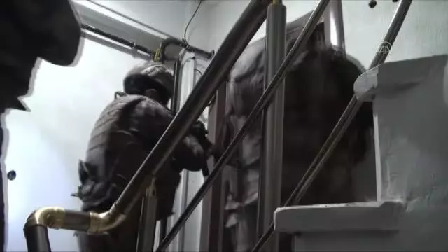 Terör örgütleri El Kaide ve DEAŞ'a yönelik operasyonda 8 şüpheli yakalandı Terör örgütleri El Kaide ve DEAŞ'a yönelik operasyonda 8 şüpheli yakalandı