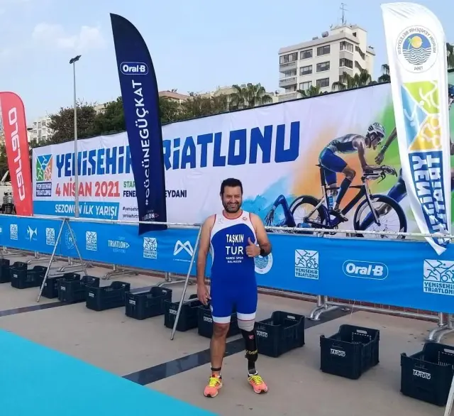 Triathloncu Gazi Ekrem Taşkın Türkiye şampiyonu Triathloncu Gazi Ekrem Taşkın Türkiye şampiyonu
