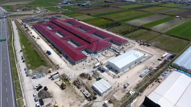 - Türkiye Arnavutluk'a söz verdiği hastanenin inşaatını tamamladı - Türkiye Arnavutluk'a söz verdiği hastanenin inşaatını tamamladı