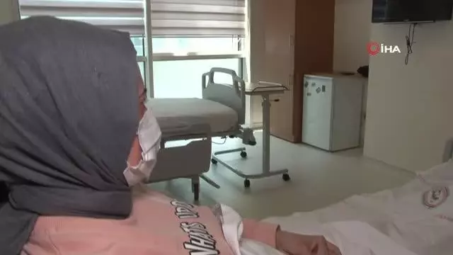 Türkiye'de ilk, dünyada ikinci...İkinci kez yakalandığı kanseri Türkiye'de ilk kez uygulanan yöntemle yendi Türkiye'de ilk, dünyada ikinci...İkinci kez yakalandığı kanseri Türkiye'de ilk kez uygulanan yöntemle yendi