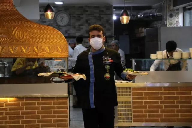 Urfalı ustalar, Edirneli ustaları ciğer kebabı yemeye davet etti Urfalı ustalar, Edirneli ustaları ciğer kebabı yemeye davet etti