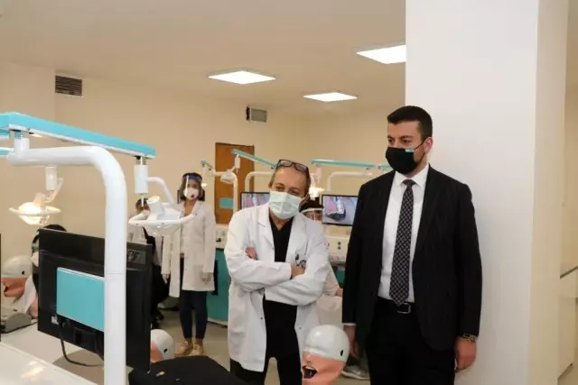 Ürgüp Belediye Başkanı Aktürk, Diş Hekimliği Fakültesini ziyaret etti Ürgüp Belediye Başkanı Aktürk, Diş Hekimliği Fakültesini ziyaret etti