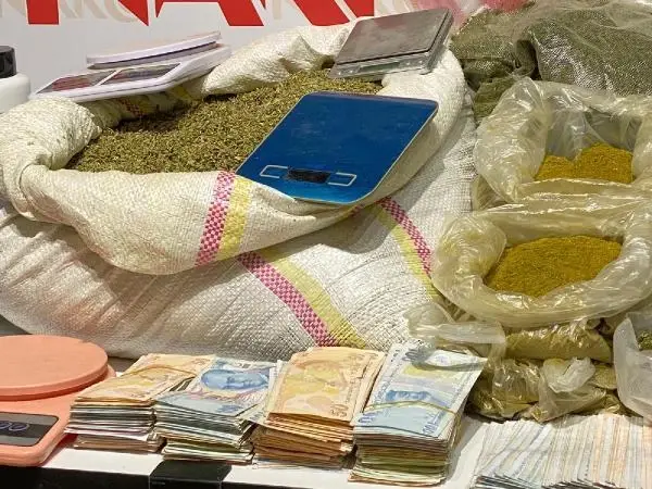 'Vadi' operasyonunda gözaltı sayısı 101'e yükseldi 'Vadi' operasyonunda gözaltı sayısı 101'e yükseldi
