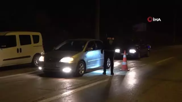 Vakaların arttığı Osmaniye'de korona denetimlerinde ceza yağdı Vakaların arttığı Osmaniye'de korona denetimlerinde ceza yağdı