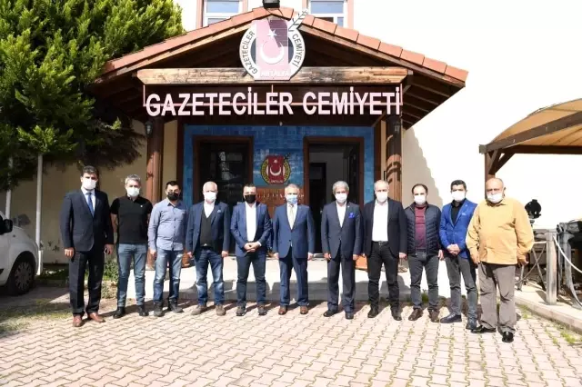 Vali Yazıcı: ' Gazeteciler Antalya'nın tanıtılmasında büyük rol oynuyor' Vali Yazıcı: ' Gazeteciler Antalya'nın tanıtılmasında büyük rol oynuyor'