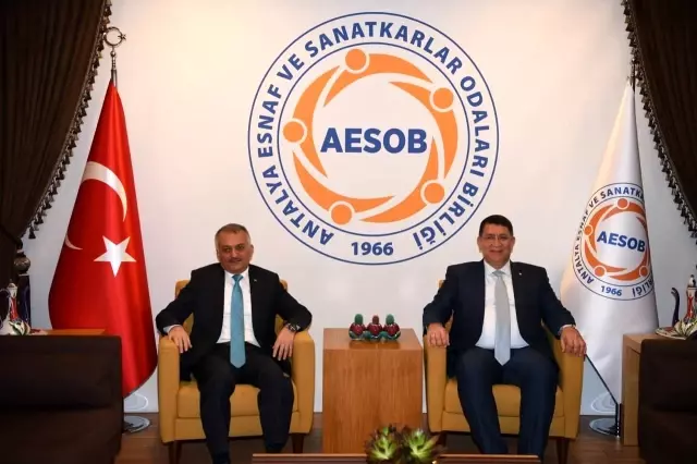 Vali Yazıcı: 'Pandemi herkesi psikolojik, sosyolojik, ekonomik olarak yordu' Vali Yazıcı: 'Pandemi herkesi psikolojik, sosyolojik, ekonomik olarak yordu'