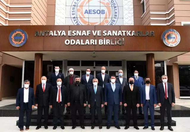 Vali Yazıcı: 'Pandemi herkesi psikolojik, sosyolojik, ekonomik olarak yordu' Vali Yazıcı: 'Pandemi herkesi psikolojik, sosyolojik, ekonomik olarak yordu'