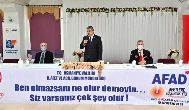 Vali Yılmaz: 'Korona virüs salgını bir tür afet' Vali Yılmaz: 'Korona virüs salgını bir tür afet'