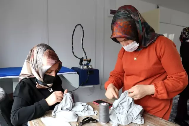 Vanlı kadınlar ADEM ile sosyalleşiyor Vanlı kadınlar ADEM ile sosyalleşiyor