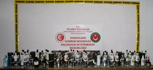 Bartın'da yabancı bandıralı gemide 88 şişe bandrolsüz alkollü içki ele geçirildi Bartın'da yabancı bandıralı gemide 88 şişe bandrolsüz alkollü içki ele geçirildi