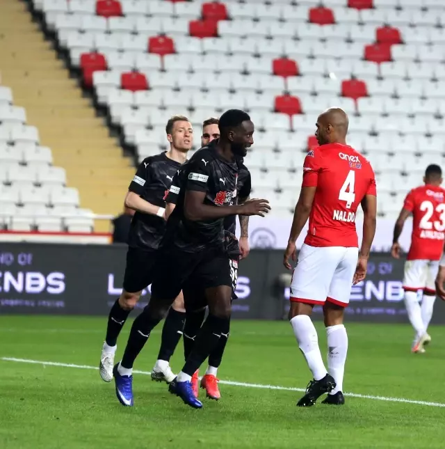 Yatabare ligdeki 9. golünü attı Yatabare ligdeki 9. golünü attı