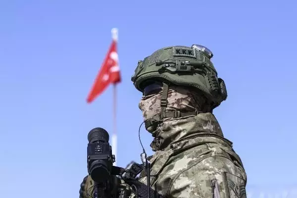 Yerli ve milli teknoloji ile güçlenen Mehmetçiğin yaşam sergisi Yerli ve milli teknoloji ile güçlenen Mehmetçiğin yaşam sergisi