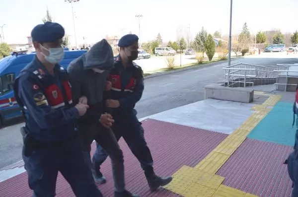 Yolda ölü bulunan Buket'in annesi: Kızıma tuzak kuruldu Yolda ölü bulunan Buket'in annesi: Kızıma tuzak kuruldu