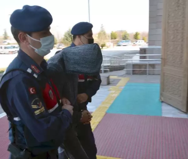 Yolda ölü bulunan Buket'in annesi: Kızıma tuzak kuruldu Yolda ölü bulunan Buket'in annesi: Kızıma tuzak kuruldu
