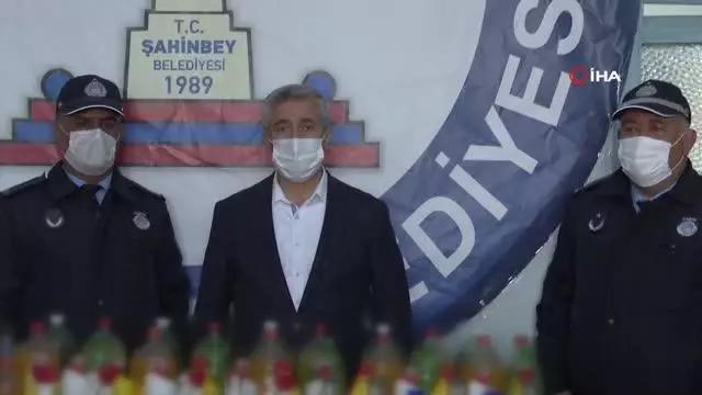 Zabıta tarihi geçmiş 6 bin 287 ürünü imha etti Zabıta tarihi geçmiş 6 bin 287 ürünü imha etti