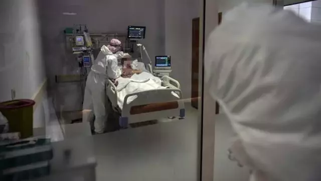 1 yıl geçti ama kabus bitmiyor! Türkiye'de günlük vefat sayısı 276 ile en yüksek seviyeye çıktı 1 yıl geçti ama kabus bitmiyor! Türkiye'de günlük vefat sayısı 276 ile en yüksek seviyeye çıktı