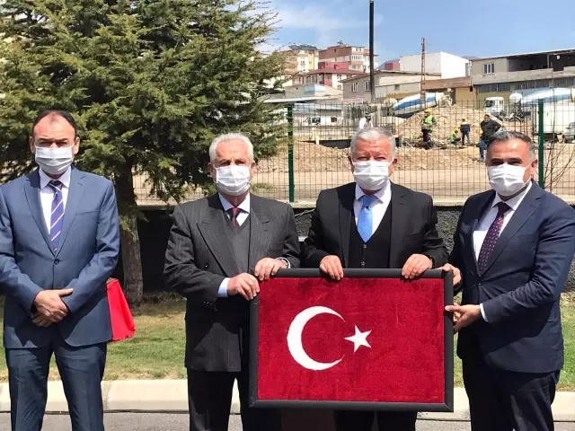 70 Kişilik erkek öğrenci yurdunun temeli atıldı 70 Kişilik erkek öğrenci yurdunun temeli atıldı