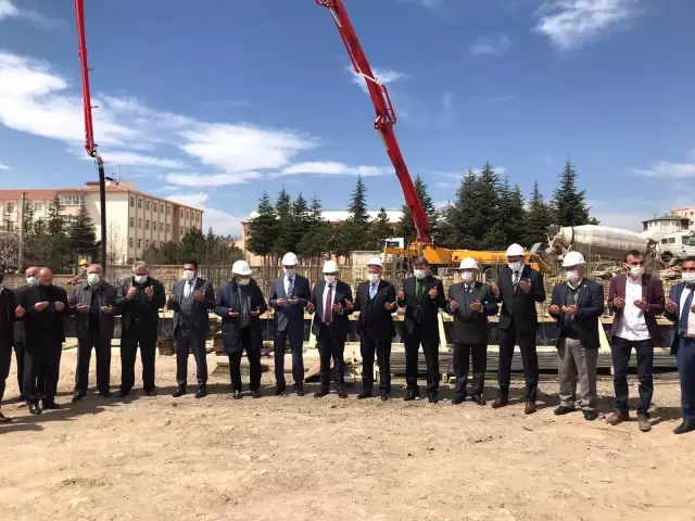 70 Kişilik erkek öğrenci yurdunun temeli atıldı 70 Kişilik erkek öğrenci yurdunun temeli atıldı