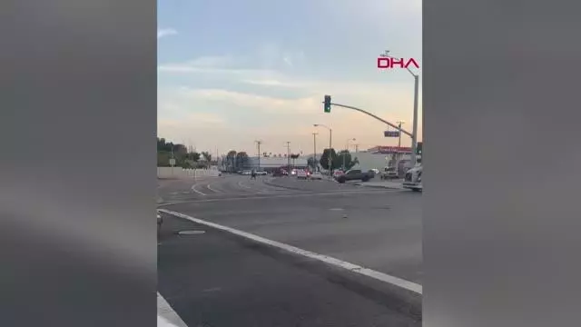 Son dakika... ABD'de polisin 'dur' ihtarına uymayıp kaçan şüpheliyi TIR şoförü yakalattı Son dakika... ABD'de polisin 'dur' ihtarına uymayıp kaçan şüpheliyi TIR şoförü yakalattı