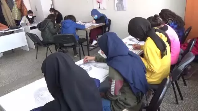ADEM'e dönüştürülen atıl durumdaki bina kadınların uğrak yeri oldu ADEM'e dönüştürülen atıl durumdaki bina kadınların uğrak yeri oldu