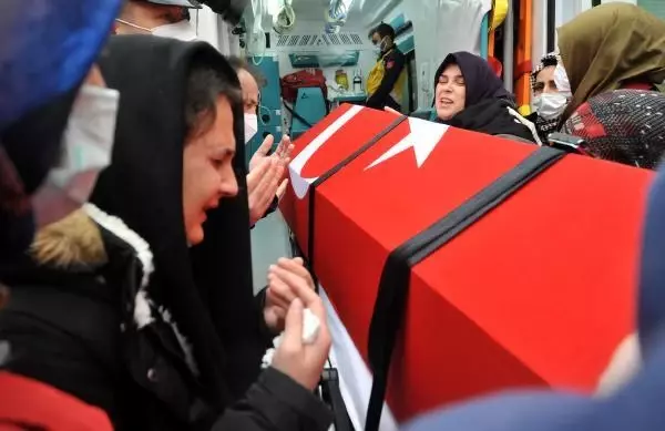 GAZİANTEP - Şehit Uzman Çavuş Gökhan Çakır için tören düzenlendi GAZİANTEP - Şehit Uzman Çavuş Gökhan Çakır için tören düzenlendi