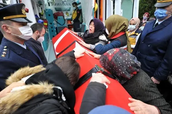 GAZİANTEP - Şehit Uzman Çavuş Gökhan Çakır için tören düzenlendi GAZİANTEP - Şehit Uzman Çavuş Gökhan Çakır için tören düzenlendi