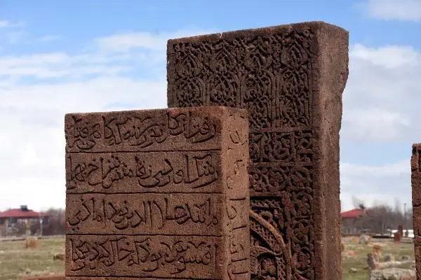 AHLAT'IN ANIT MEZARLARI, DÜNYAYA TANITILACAK AHLAT'IN ANIT MEZARLARI, DÜNYAYA TANITILACAK