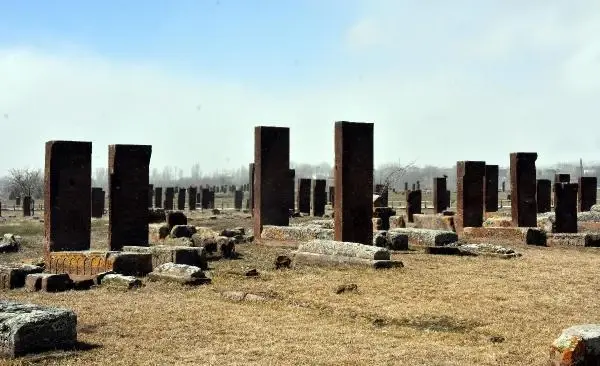 AHLAT'IN ANIT MEZARLARI, DÜNYAYA TANITILACAK AHLAT'IN ANIT MEZARLARI, DÜNYAYA TANITILACAK
