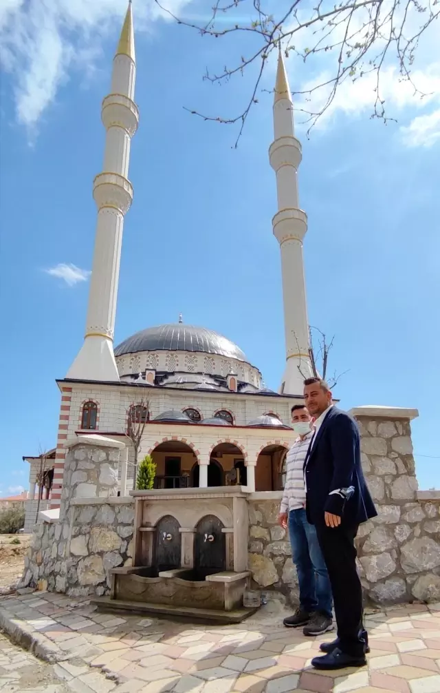 AK Parti Edremit İlçe Başkanı Ekrem Umutlu; 'Altınoluk, Edremit'in gözbebeğidir' AK Parti Edremit İlçe Başkanı Ekrem Umutlu; 'Altınoluk, Edremit'in gözbebeğidir'