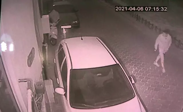 Sıfır aldığı motor 3 gün sonra çalındı...Hırsızlık anları kamerada Sıfır aldığı motor 3 gün sonra çalındı...Hırsızlık anları kamerada