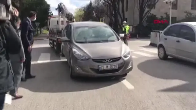 İYİ Partili Yılmaz ve eşi, TBMM'de trafik kazasında yaralandı (2) İYİ Partili Yılmaz ve eşi, TBMM'de trafik kazasında yaralandı (2)