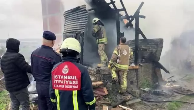 Son dakika haber | Arnavutköy'de alev alev yanan tandır fırını küle döndü Son dakika haber | Arnavutköy'de alev alev yanan tandır fırını küle döndü