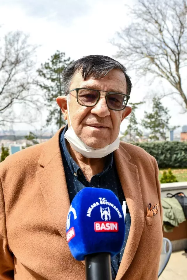 ASTOP'tan bir ödül de Ankara Kent Konseyi Kale Çalışmaları Meclis Başkanı Yahnici'ye ASTOP'tan bir ödül de Ankara Kent Konseyi Kale Çalışmaları Meclis Başkanı Yahnici'ye