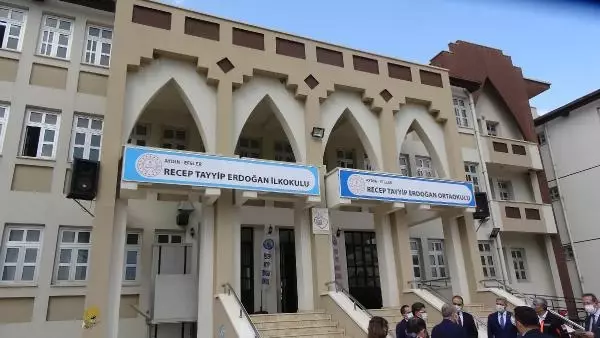 AYDIN'DA MİNİKLERE BOYAMA KİTABI İLE DEPREM BİLİNCİ AŞILANDI AYDIN'DA MİNİKLERE BOYAMA KİTABI İLE DEPREM BİLİNCİ AŞILANDI