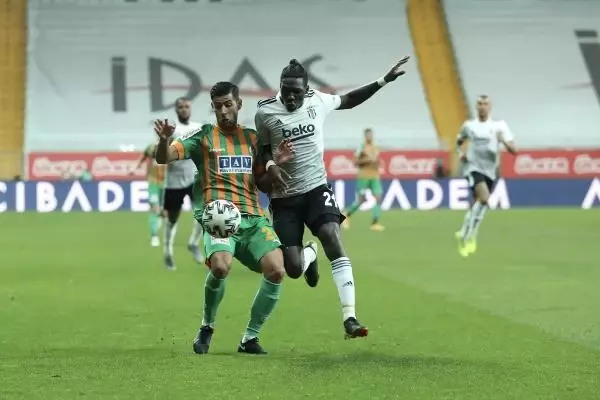 Aytemiz Alanyaspor'un üzerinde kara bulutlar dolaşıyor Aytemiz Alanyaspor'un üzerinde kara bulutlar dolaşıyor