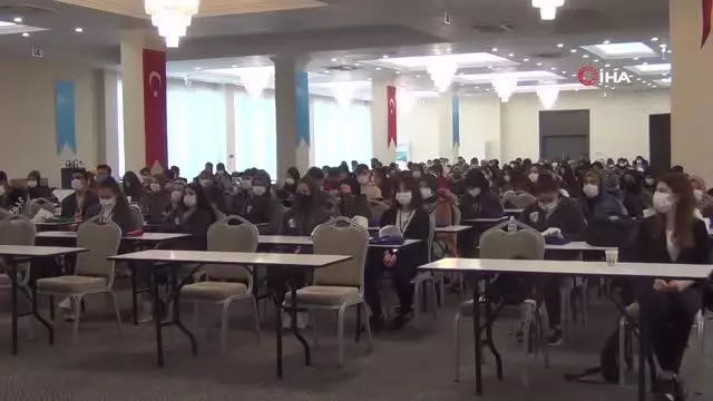 Ayvalık, Yarın Çok Genç Olacak Projesi'ne ev sahipliği yaptı Ayvalık, Yarın Çok Genç Olacak Projesi'ne ev sahipliği yaptı