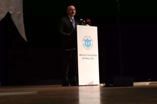 Son dakika haberi... Bakan Adil Karaismailoğlu: 'Dünyada büyüyen ticaret hacmi ve gelişen ticaret yolları dikkate alındığında Kanal İstanbul'un önemi ve aciliyeti... Son dakika haberi... Bakan Adil Karaismailoğlu: 'Dünyada büyüyen ticaret hacmi ve gelişen ticaret yolları dikkate alındığında Kanal İstanbul'un önemi ve aciliyeti...