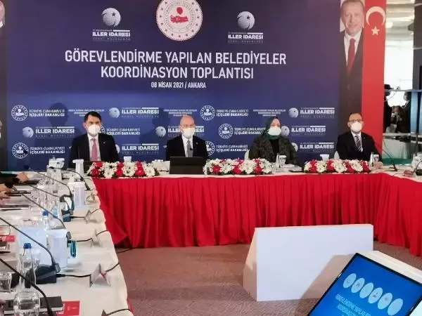 Bakanlar, görevlendirme yapılan belediye başkan vekilleriyle toplantı yaptı Bakanlar, görevlendirme yapılan belediye başkan vekilleriyle toplantı yaptı