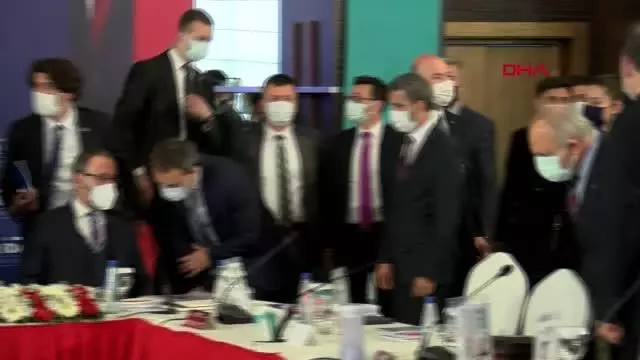 Bakanlar, görevlendirme yapılan belediye başkan vekilleriyle toplantı yaptı Bakanlar, görevlendirme yapılan belediye başkan vekilleriyle toplantı yaptı