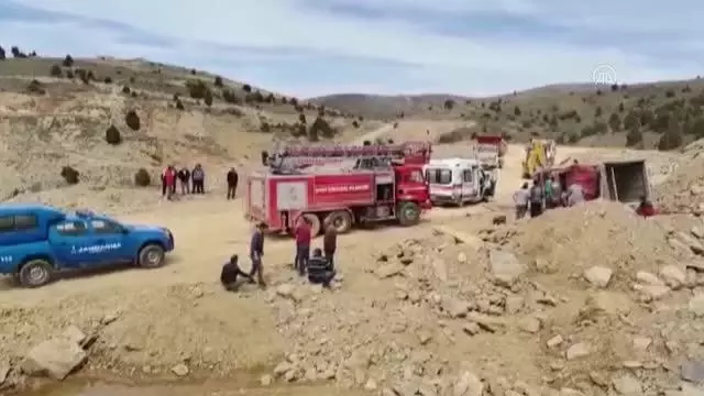 Son dakika: Barit madeninde uçuruma devrilen kamyonun sürücüsü öldü